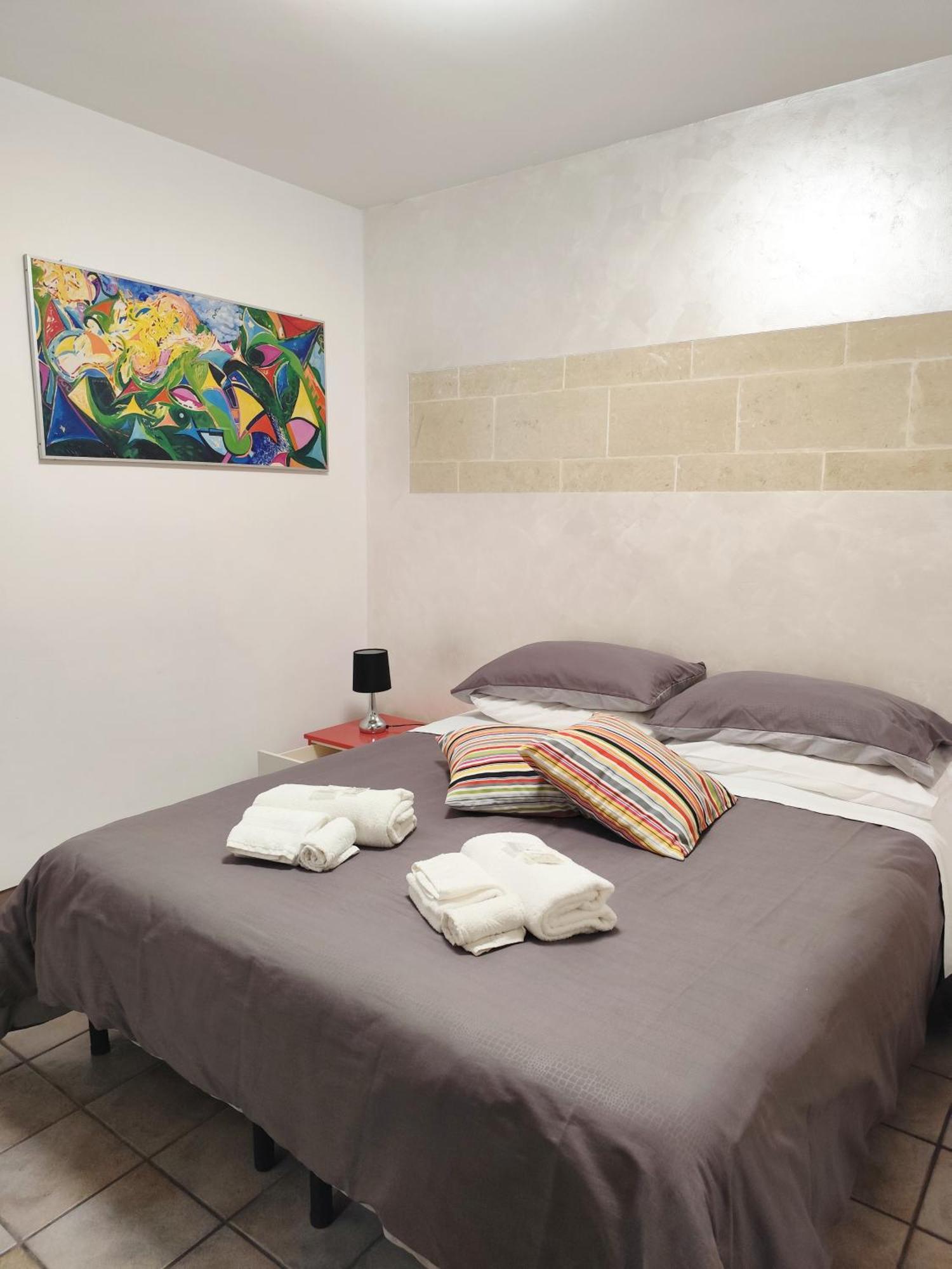 White Suite B&B Lecce Exterior photo
