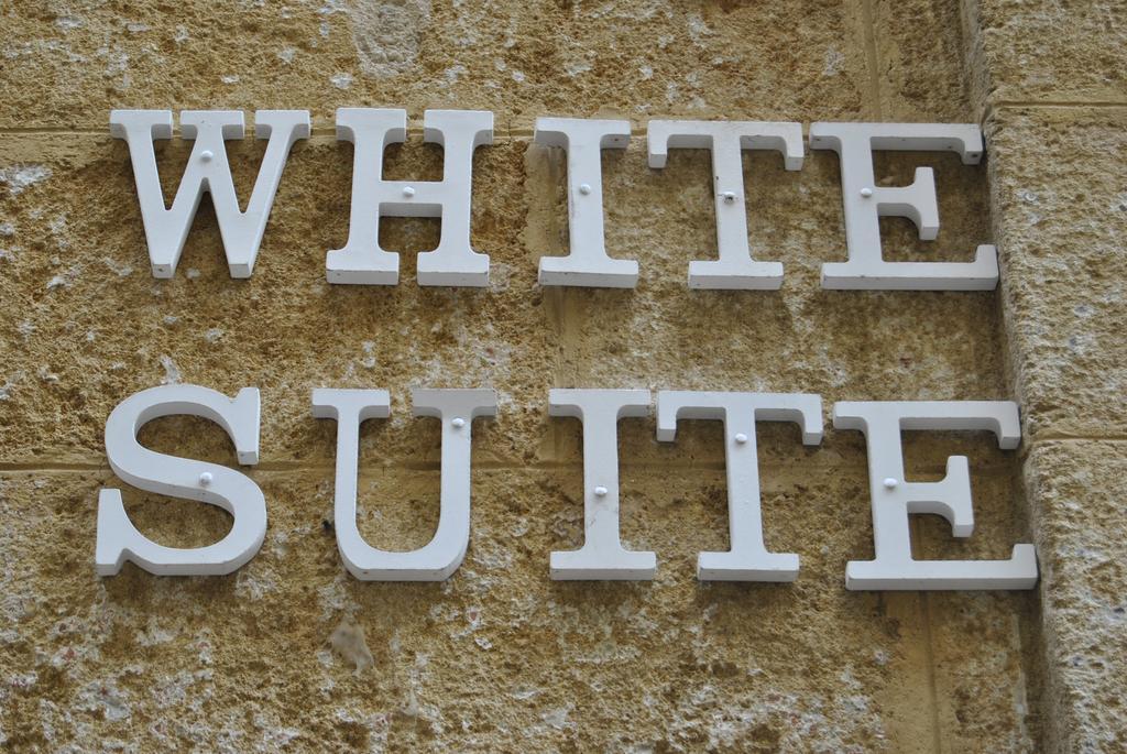 White Suite B&B Lecce Exterior photo